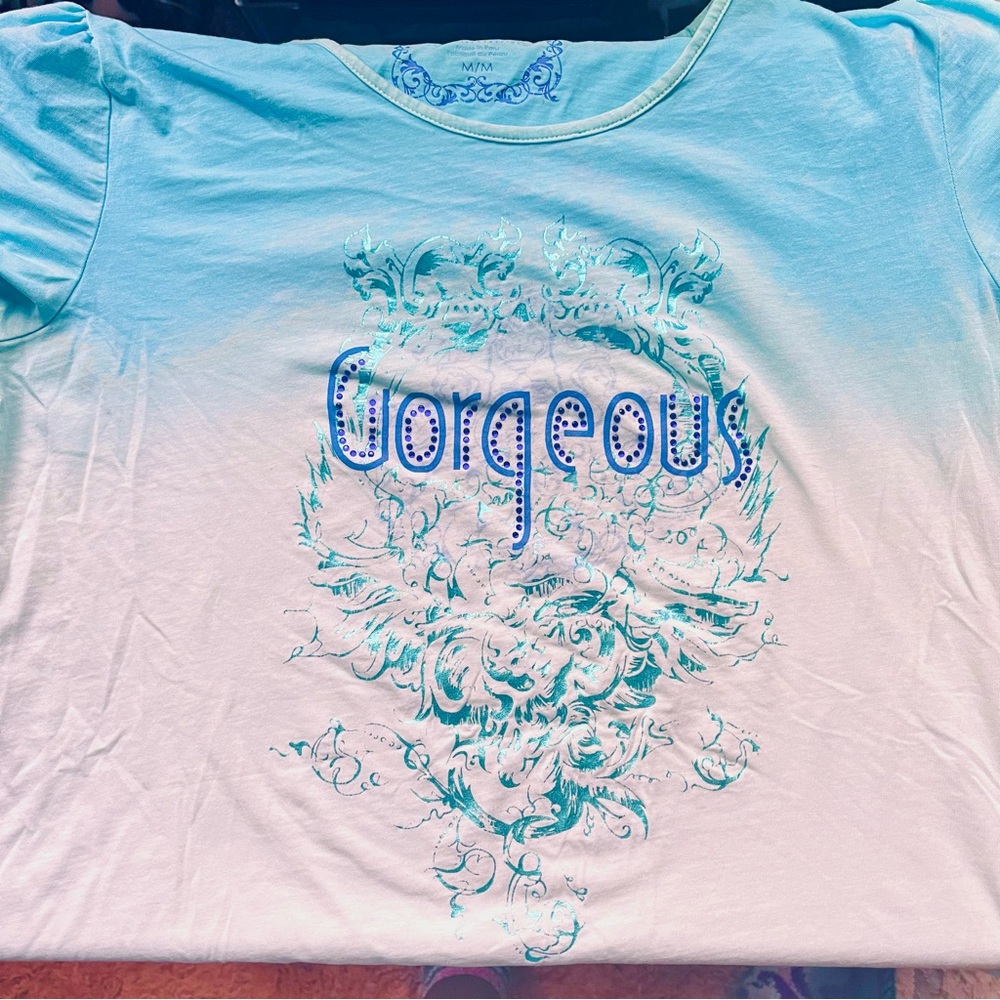 Gradient Blue-White graphic tee